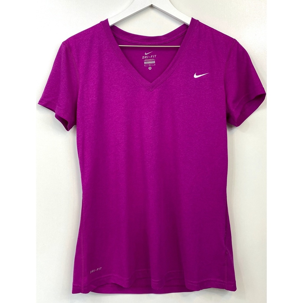 Nike Dri Fit Magenta V Neck Short Sleeve M EUC